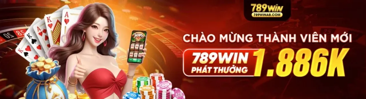 Bàn Baccarat trực tuyến với các lá bài và chip, thể hiện chiến lược chơi Baccarat ăn tiền thật.